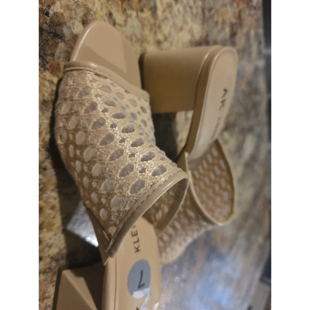 New Anne Klein Women's Block Heel Dress Sandals Natural Raffia